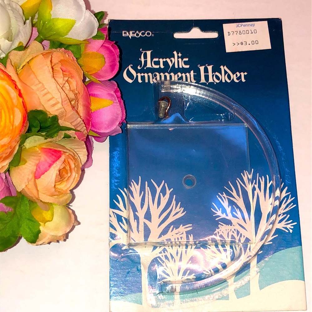 Clear Enesco Acrylic Ornament Holder from the 1980’s Clear ornament holding